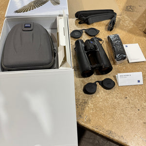 Zeiss Optics VICTORY SF Binocular - DEMO /with Full Zeiss Warranty